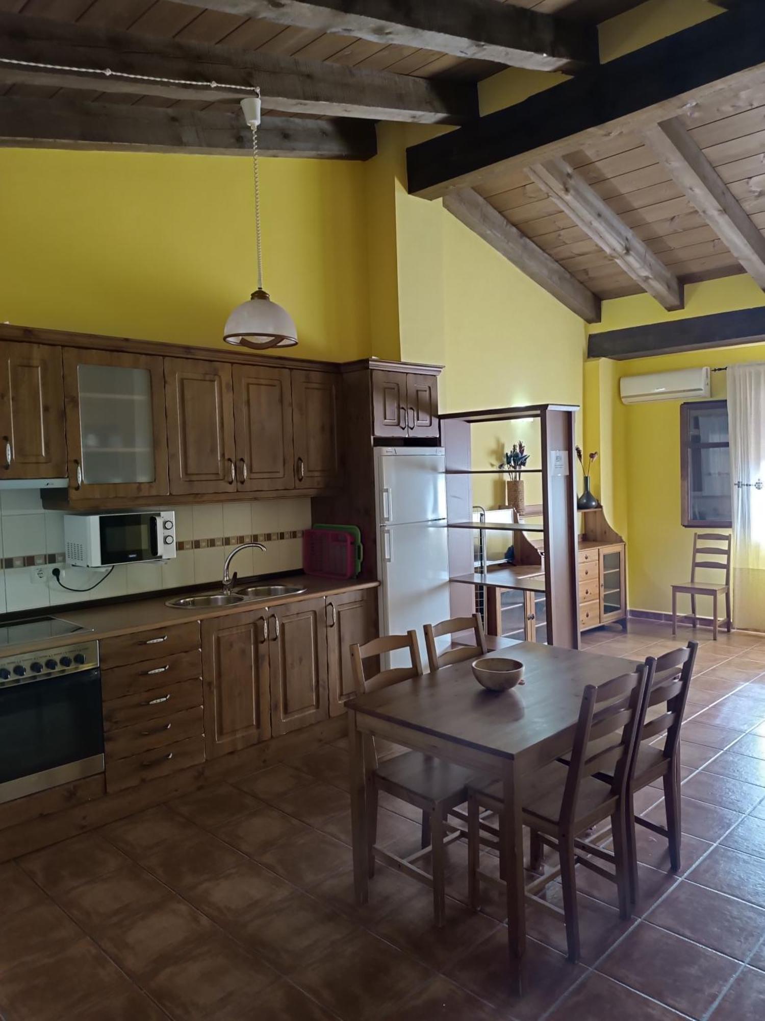 Apartamentos Matarranya Вальдерробрес Экстерьер фото